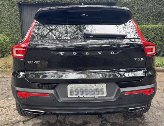 VOLVO-XC40-2.0 T5 GASOLINA R-DESIGN AWD GEARTRONIC VOLVO-XC40-2018