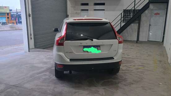 VOLVO-XC60-2013