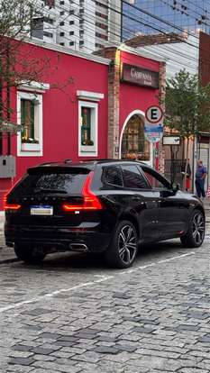 VOLVO-XC60-2021