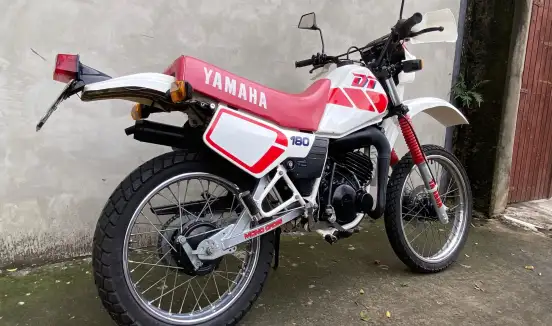 YAMAHA-DT 180-1988