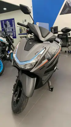 YAMAHA-FLUO 125 HYBRID CONNECTED ABS-2026