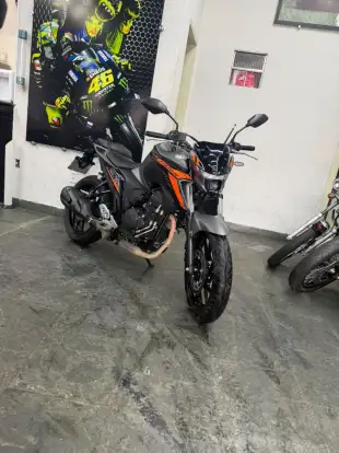 YAMAHA-FZ25 FAZER CONNECTED ABS-2025