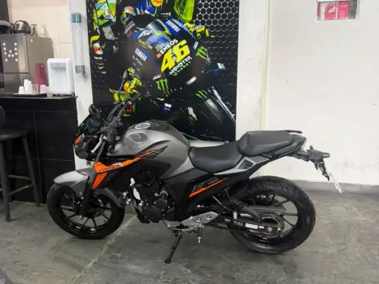 YAMAHA-FZ25 FAZER CONNECTED ABS YAMAHA-FZ25 FAZER CONNECTED ABS-2025