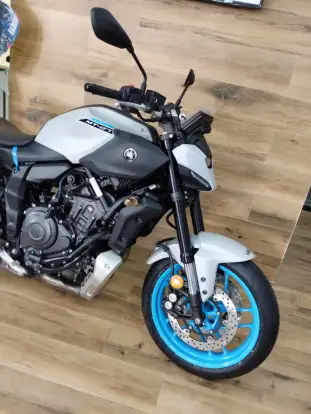 YAMAHA-MT-07 CONNECTED ABS-2025