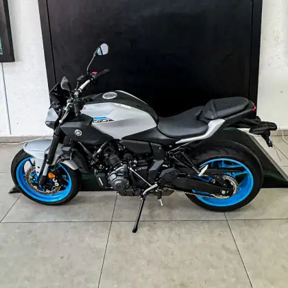 YAMAHA MT-07 CONNECTED ABS 