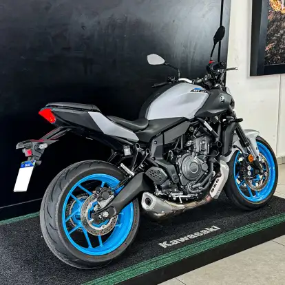 YAMAHA-MT-07 CONNECTED ABS-2025