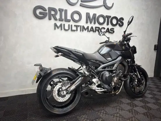 YAMAHA-MT-09 YAMAHA-MT-09-2022