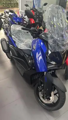YAMAHA-XMAX 300 CONNECTED ABS-2026