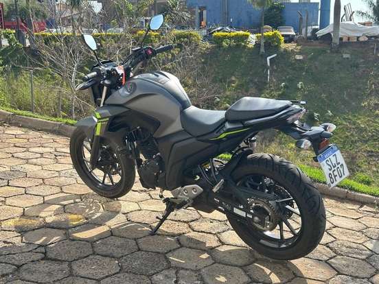YAMAHA-FZ25 FAZER ABS-2024