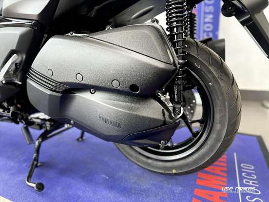 YAMAHA-XMAX 300 CONNECTED ABS YAMAHA-XMAX 300 CONNECTED ABS-2026