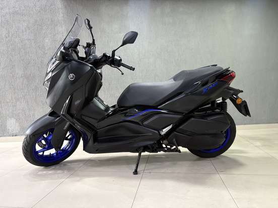 YAMAHA-XMAX 300 CONNECTED ABS YAMAHA-XMAX 300 CONNECTED ABS-2025