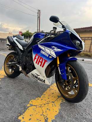 YAMAHA-YZF R1-2013