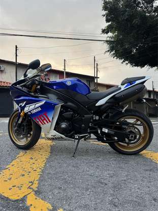 YAMAHA-YZF R1-2013