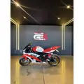 YAMAHA YZF-R6 YAMAHA YZF-R6
