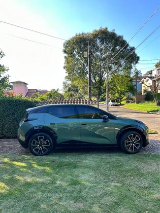 ZEEKR X 66 KW ELÉTRICO PREMIUM
