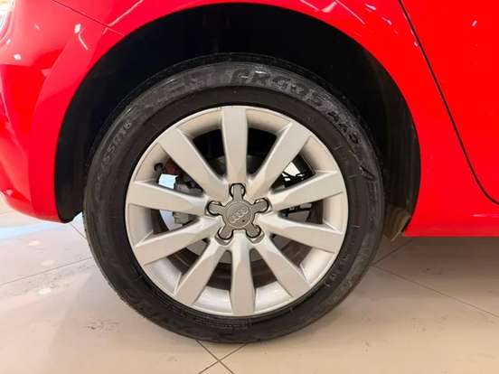AUDI-A1-2015