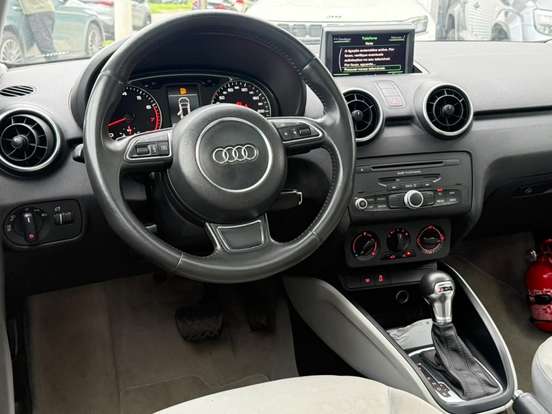 AUDI-A1-2013