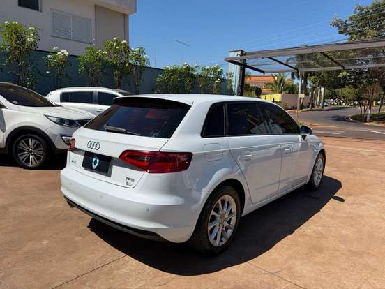 AUDI-A3-1.4 TFSI SPORTBACK 16V GASOLINA 4P S-TRONIC AUDI-A3-2015