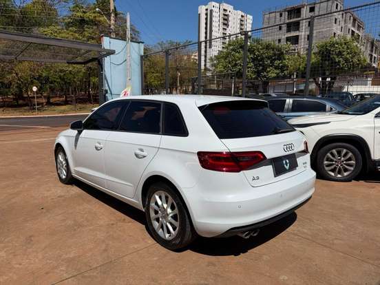AUDI-A3-2015