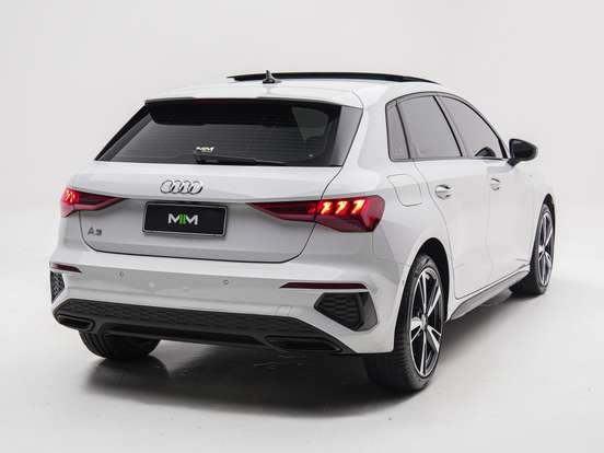 AUDI-A3-2023