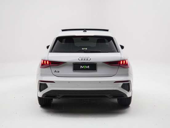 AUDI-A3-2023