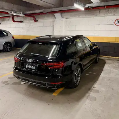 AUDI-A4-2019