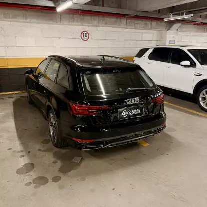 AUDI-A4-2019