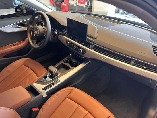 AUDI-A4-2024
