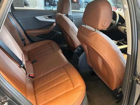 AUDI-A4-2024