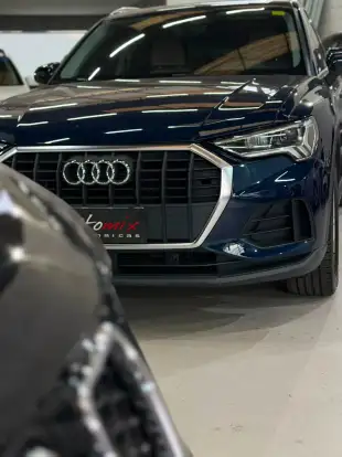 AUDI-Q3-2019
