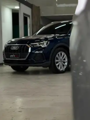 AUDI-Q3-2019