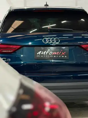 AUDI-Q3-2019