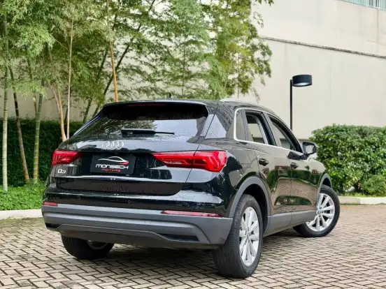 AUDI-Q3-2020