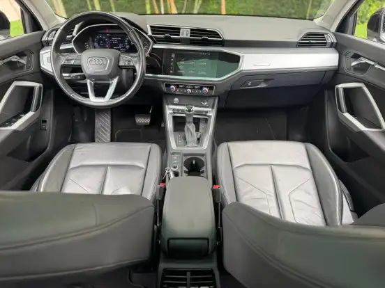 AUDI-Q3-2020