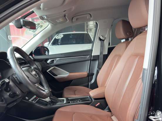 AUDI-Q3-2020