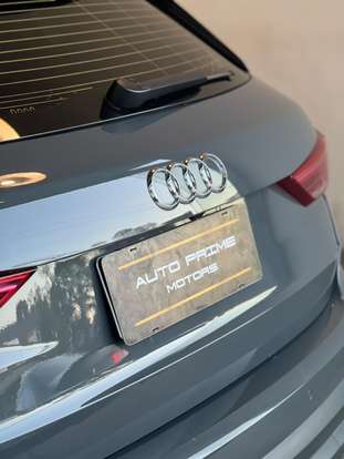 AUDI-Q3-2020