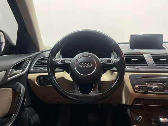 AUDI-Q3-1.4 TFSI ATTRACTION GASOLINA 4P S TRONIC AUDI-Q3-2016