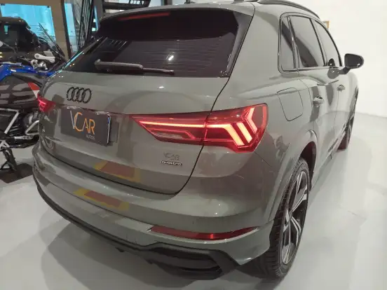 AUDI-Q3-2.0 40 TFSI GASOLINA PERFORMANCE BLACK PLUS QUATTRO TIPTRONIC AUDI-Q3-2024