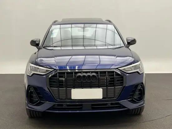 AUDI-Q3-2024