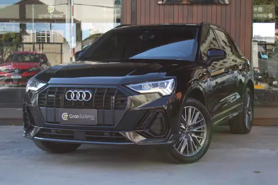AUDI-Q3-2023
