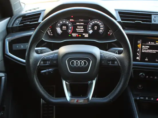 AUDI-Q3-2.0 40 TFSI GASOLINA PERFORMANCE BLACK QUATTRO TIPTRONIC AUDI-Q3-2023