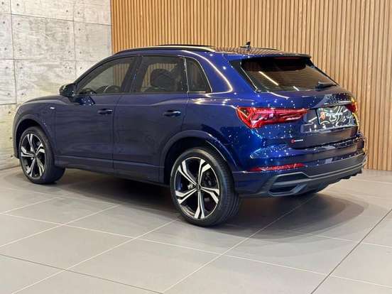 AUDI-Q3-2.0 40 TFSI GASOLINA PERFORMANCE BLACK PLUS QUATTRO TIPTRONIC AUDI-Q3-2024