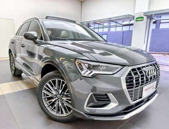 AUDI-Q3-2024