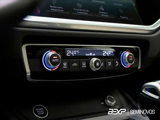 AUDI-Q3-2023