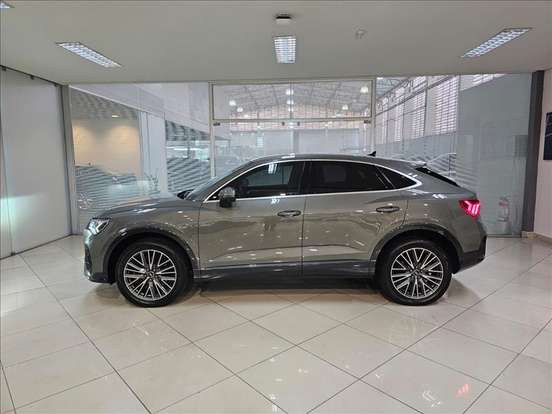 AUDI-Q3-2.0 40 TFSI GASOLINA SPORTBACK PERFORMANCE QUATTRO TIPTRONIC AUDI-Q3-2024