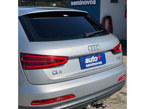 AUDI-Q3-2015