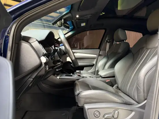 AUDI-Q5-2021