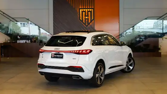 AUDI-Q5-2025