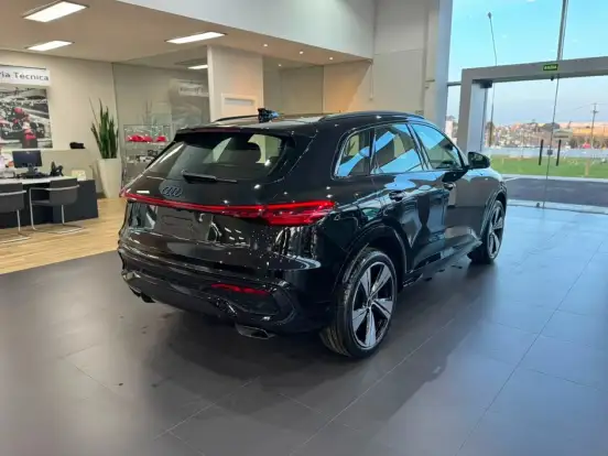 AUDI-Q5-2026