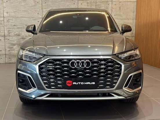 AUDI-Q5-2023